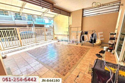 ทาวน์โฮม กรีนพาร์ค บางกรวย-จงถนอม นนทบุรี ใกล้เซ็นทรัลเวสต์วิลล์