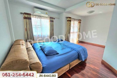 ทาวน์โฮม กรีนพาร์ค บางกรวย-จงถนอม นนทบุรี ใกล้เซ็นทรัลเวสต์วิลล์