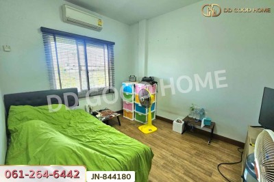 ทาวน์โฮม กรีนพาร์ค บางกรวย-จงถนอม นนทบุรี ใกล้เซ็นทรัลเวสต์วิลล์