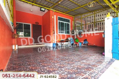 ทาวน์เฮ้าส์ โยธยาวิลเลจ บางปะอิน พระนครศรีอยุธยา ใกล้นิคมอุตสาหกรรมโรจนะ.