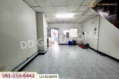 ทาวน์เฮ้าส์ เพชรเกษม 99 ซ. 9 สมุทรสาคร ใกล้ห้างบิ๊กซี อ้อมใหญ่