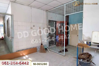 ทาวน์เฮ้าส์ สุรนารีวิลเลจ นครราชสีมา ใกล้สนามกีฬาเฉลิมพระเกียรติ 80 พรรษา