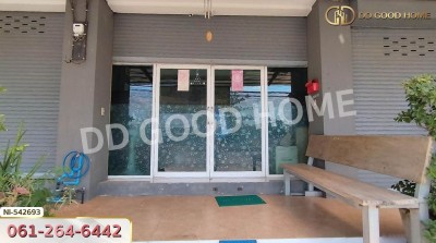 อาคารพาณิชย์ ถ.กบินทร์บุรี-ปักธงชัย อ.กบินทร์บุรี ปราจีนบุรี