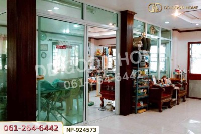 ทาวน์เฮ้าส์ หมู่บ้านศรีสวัสดิ์ ถ.สำเร็จพัฒนา นนทบุรี ใกล้มหาวิทยาลัยมหิดลศาลายา