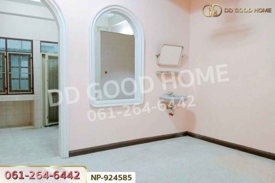 ทาวน์เฮ้าส์ หมู่บ้านศรีเพชร เพชรเกษม 106 หนองแขม ใกล้มหาวิทยาลัยเอเชียอาคเนย์