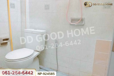 ทาวน์เฮ้าส์ หมู่บ้านศรีเพชร เพชรเกษม 106 หนองแขม ใกล้มหาวิทยาลัยเอเชียอาคเนย์