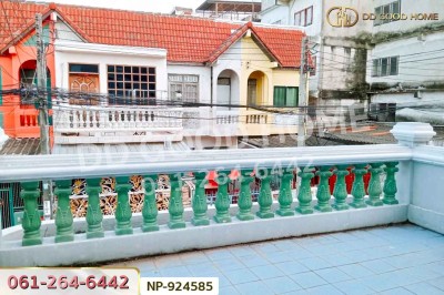 ทาวน์เฮ้าส์ หมู่บ้านศรีเพชร เพชรเกษม 106 หนองแขม ใกล้มหาวิทยาลัยเอเชียอาคเนย์