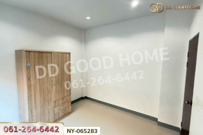 ทาวน์เฮ้าส์ เดอะวัน บางคล้า ฉะเชิงเทรา ใกล้สนามกอล์ฟซันไรส์ ลากูน คันทรีคลับ