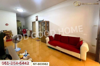 ทาวน์เฮ้าส์ หมู่บ้านสุขสิริ วิลล์ ชลบุรี ใกล้ศูนย์ปฏิบัติการชลบุรี บริษัท ปตท.จำกัด (มหาชน)