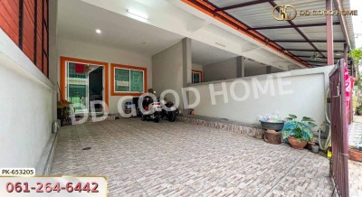 ทาวน์เฮ้าส์ หมู่บ้านธณวรรณ ลิฟวิ่ง ศรีราชา ชลบุรี ใกล้ฮาร์เบอร์มอลล์.