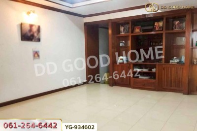 ทาวน์เฮ้าส์ หมู่บ้านบัวทองธานี นนทบุรี ใกล้ตลาดสมบัติบุรี